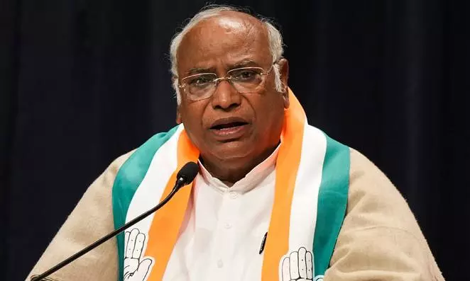 Kharge Alleges BJP's 'Manuvaad' Mindset Against Marginalised