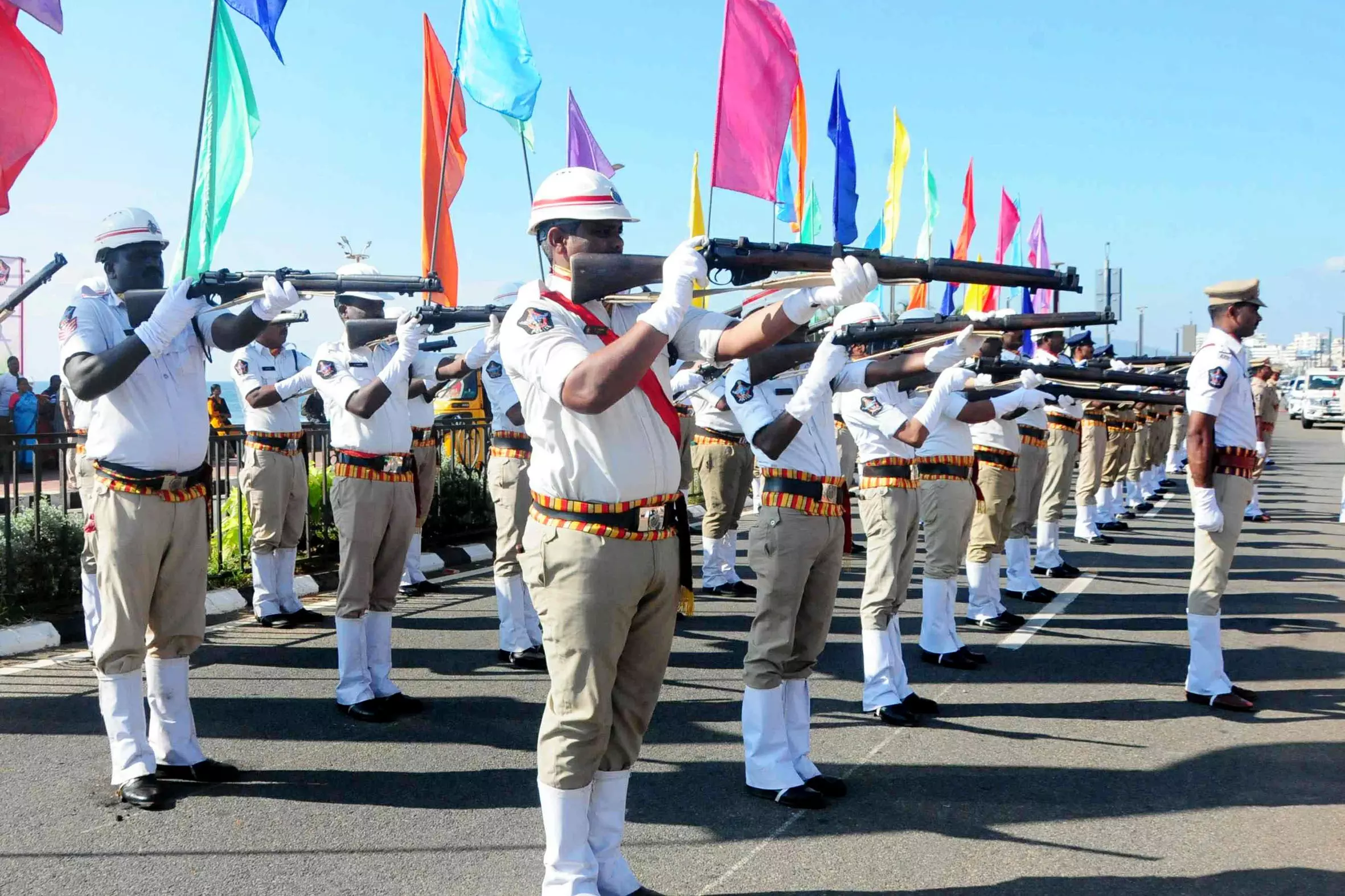 Andhra Pradesh honours police martyrs during Commemoration Day