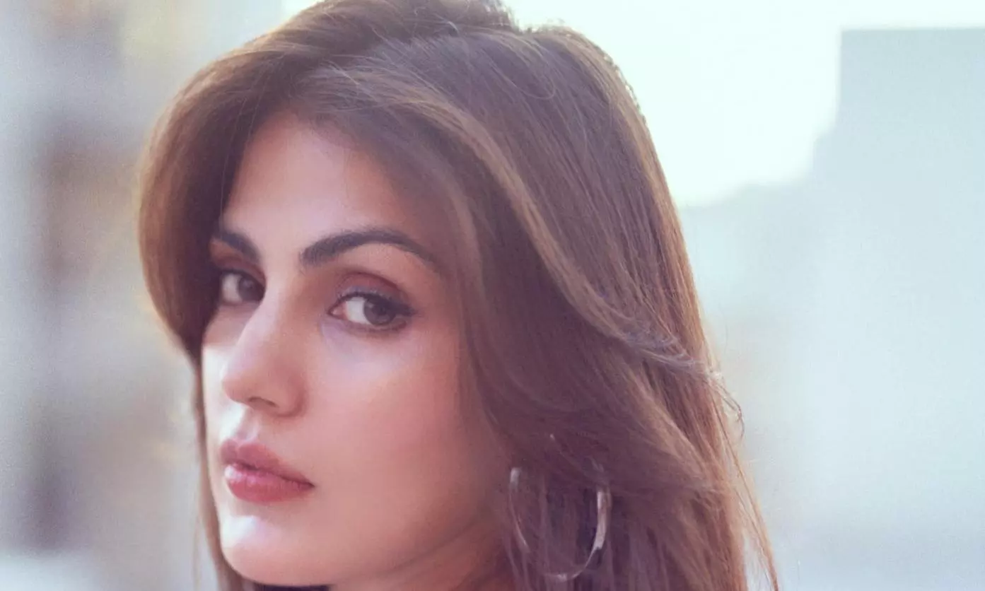 SC rejects CBI plea against Bombay HC order quashing LOCs against actor Rhea Chakraborty, kin