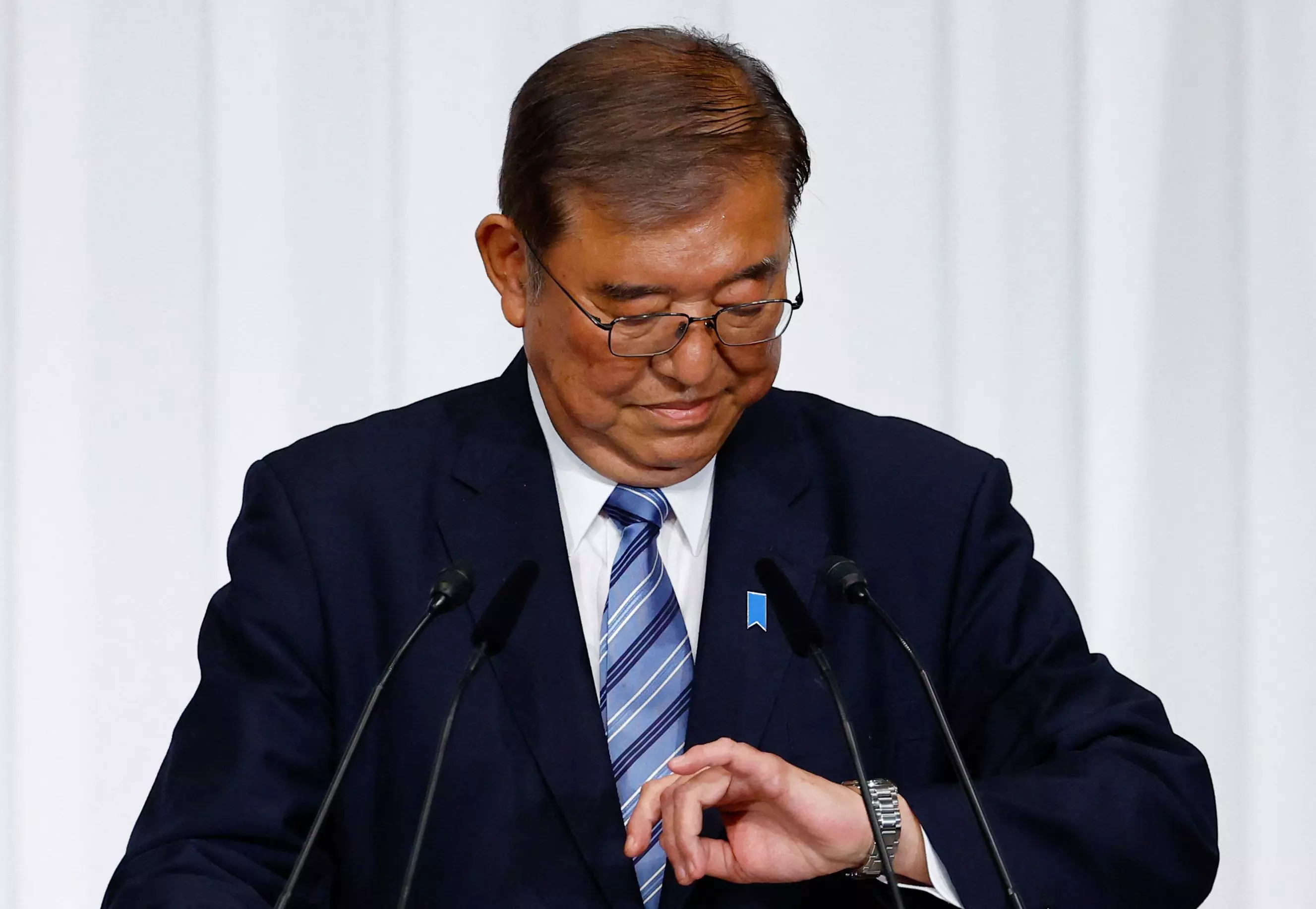 Japan's government in flux after election gives no party majority