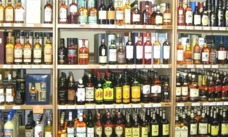 Liquor smuggling foiled in Telangana