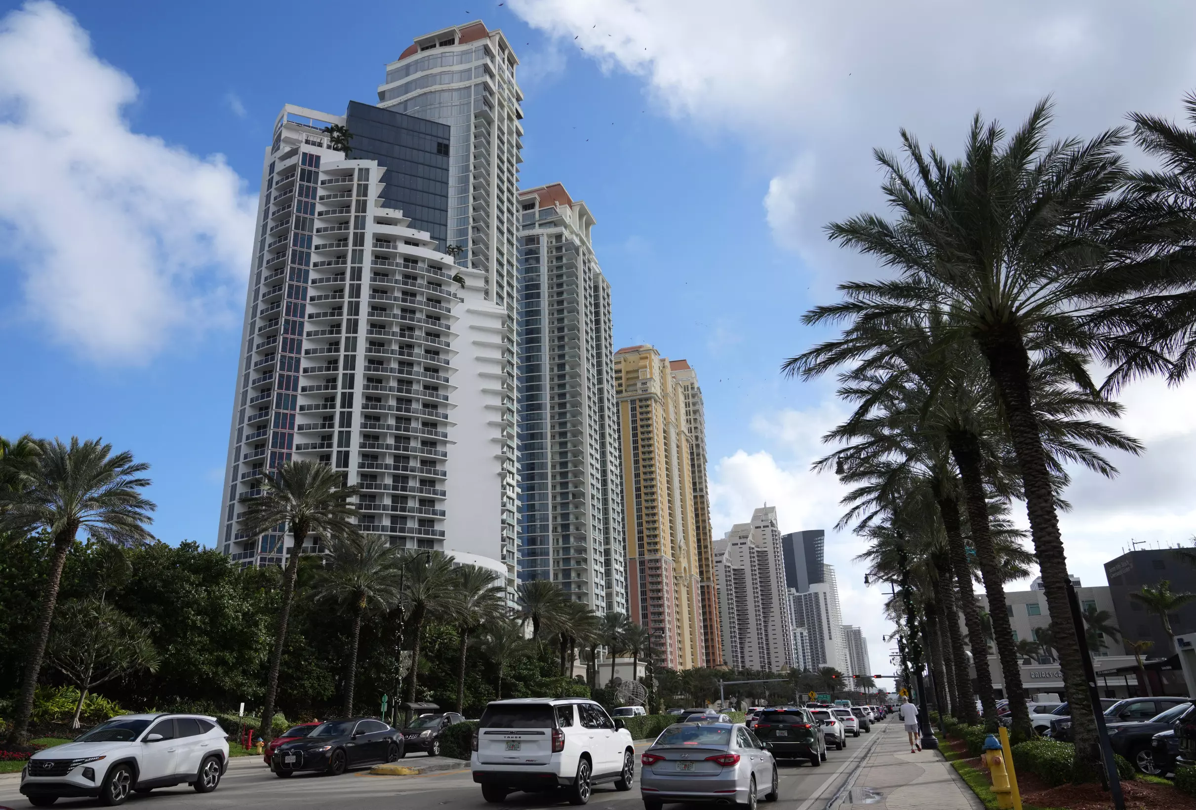 About 3 dozen high-rise buildings in South Florida are sinking