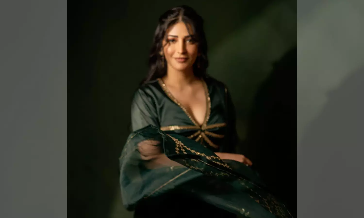 Shruti Haasan Strikes Chord with Fans: Year-End Musical Treat That Resonates Deeply