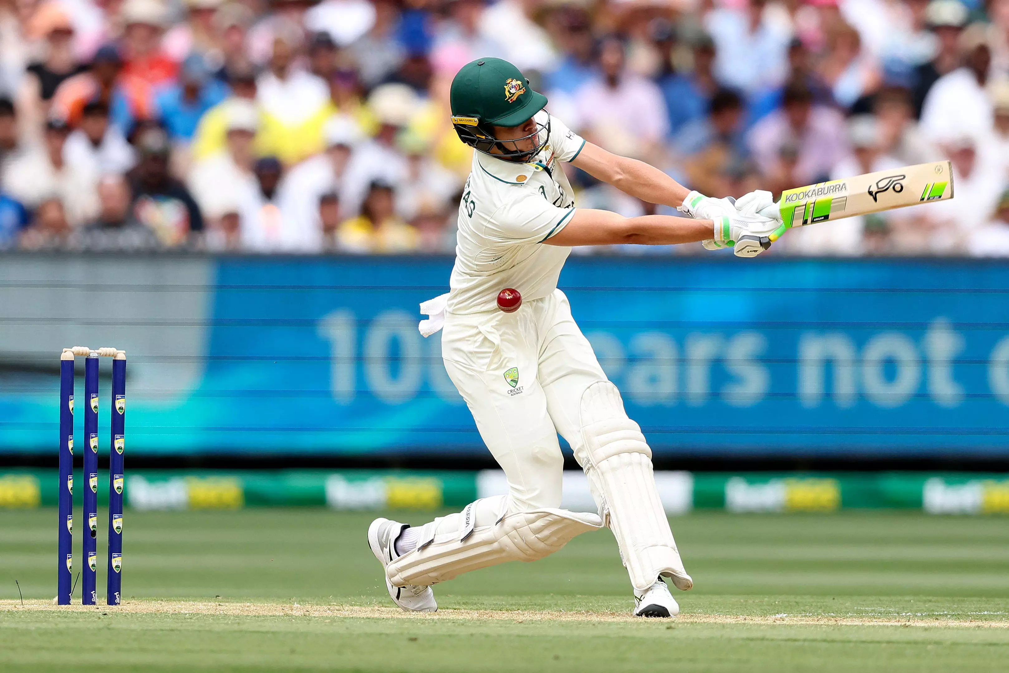 Konstas scores fifty as Australia reach 112/1 at lunch on day 1