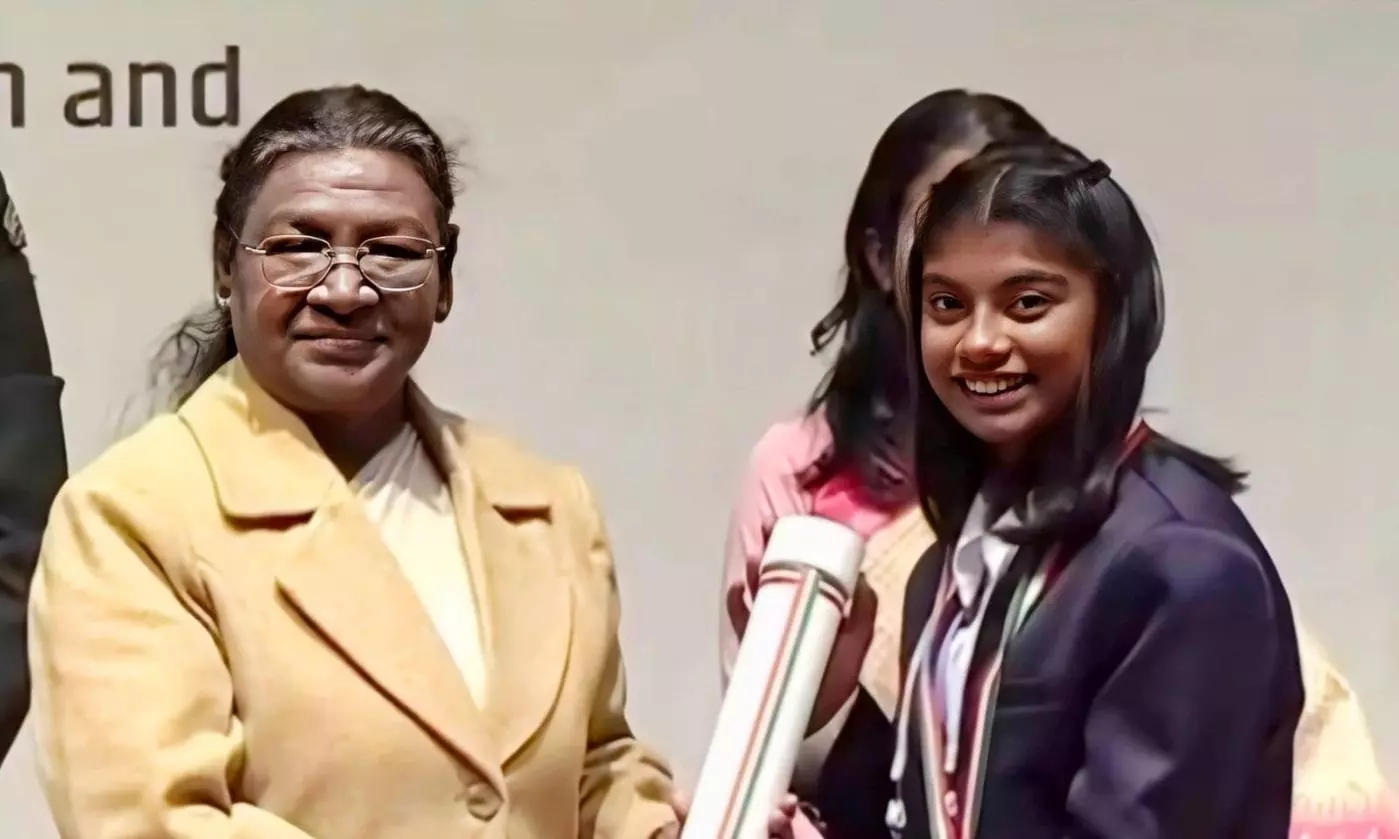 President Murmu Presents PM Rashtriya Bala Puraskar to AP Skater Jessy Raj