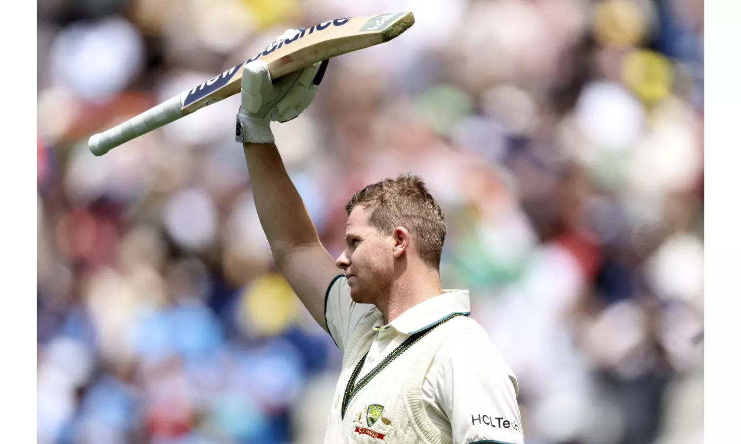 Unbelievable ! Smith Falls To Rare Bowled Dismissal