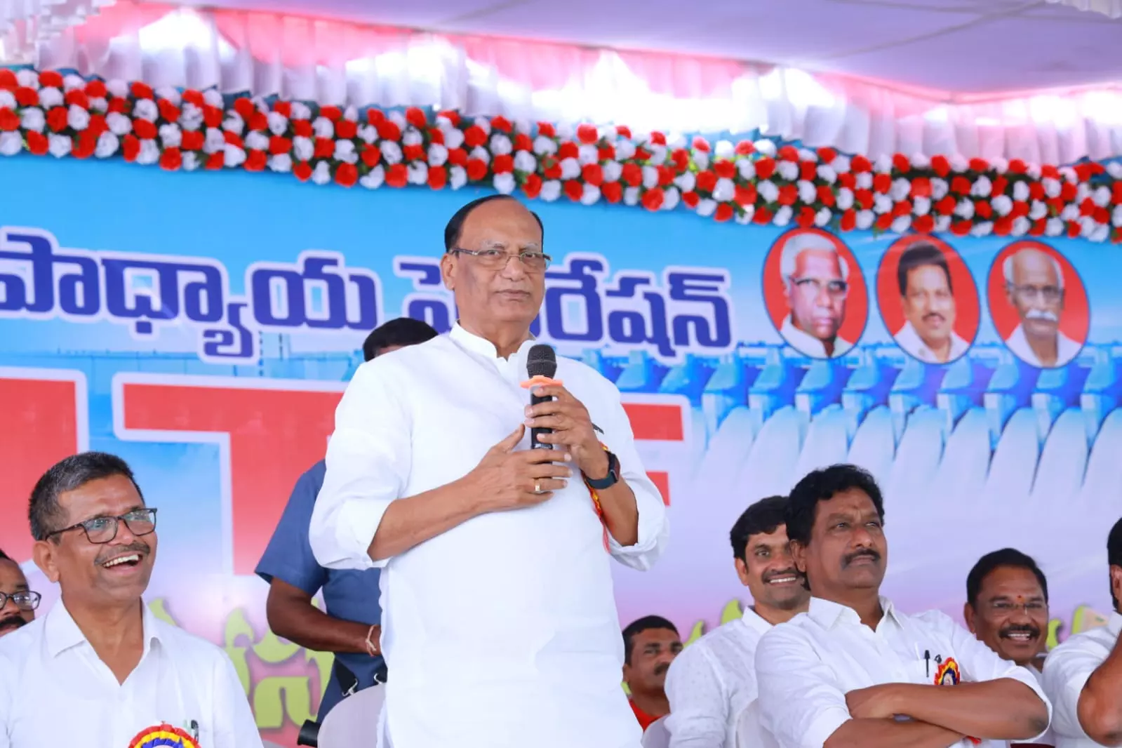 Teachers should aim for 100% literacy in Telangana: Gutha