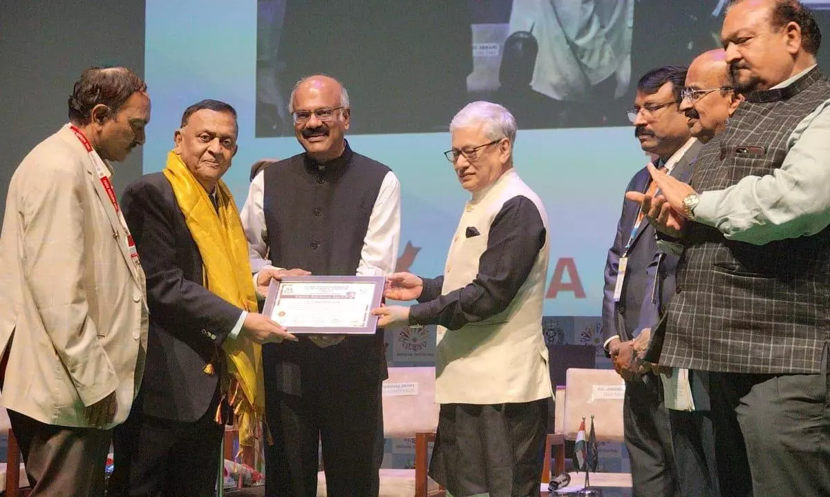 Dr P. Mahender Reddy Receives Lifetime Achievement Award