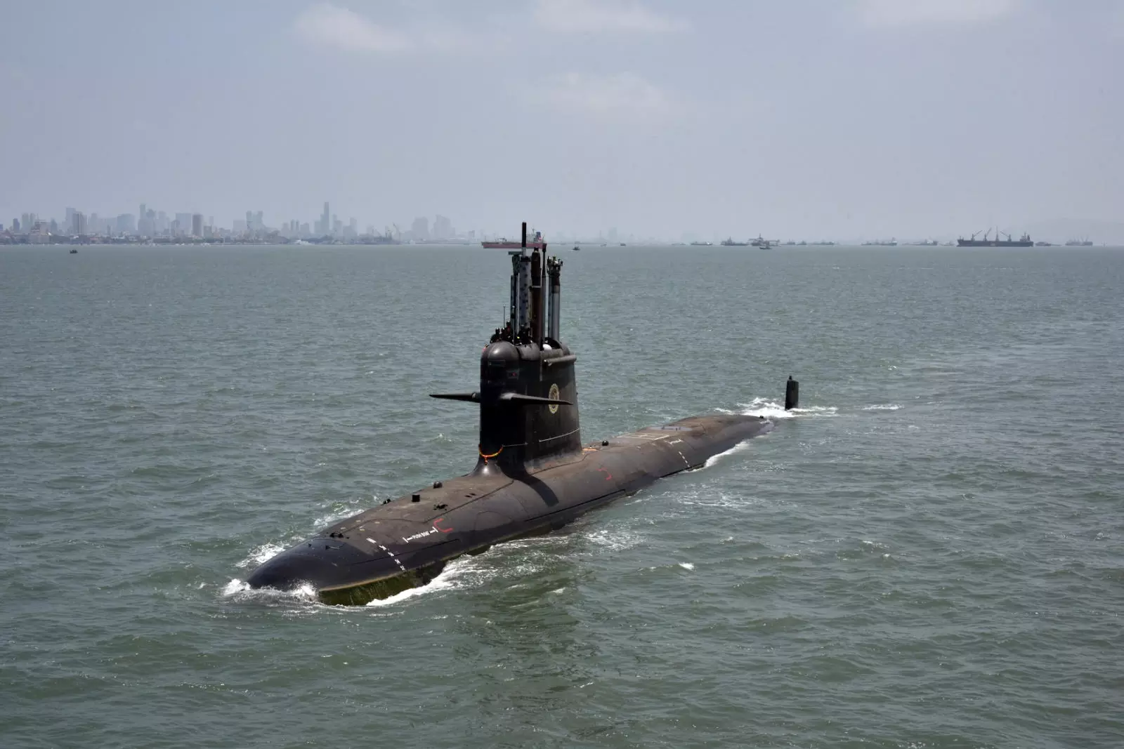 Navy to commission 2 warships, submarine on Jan 15