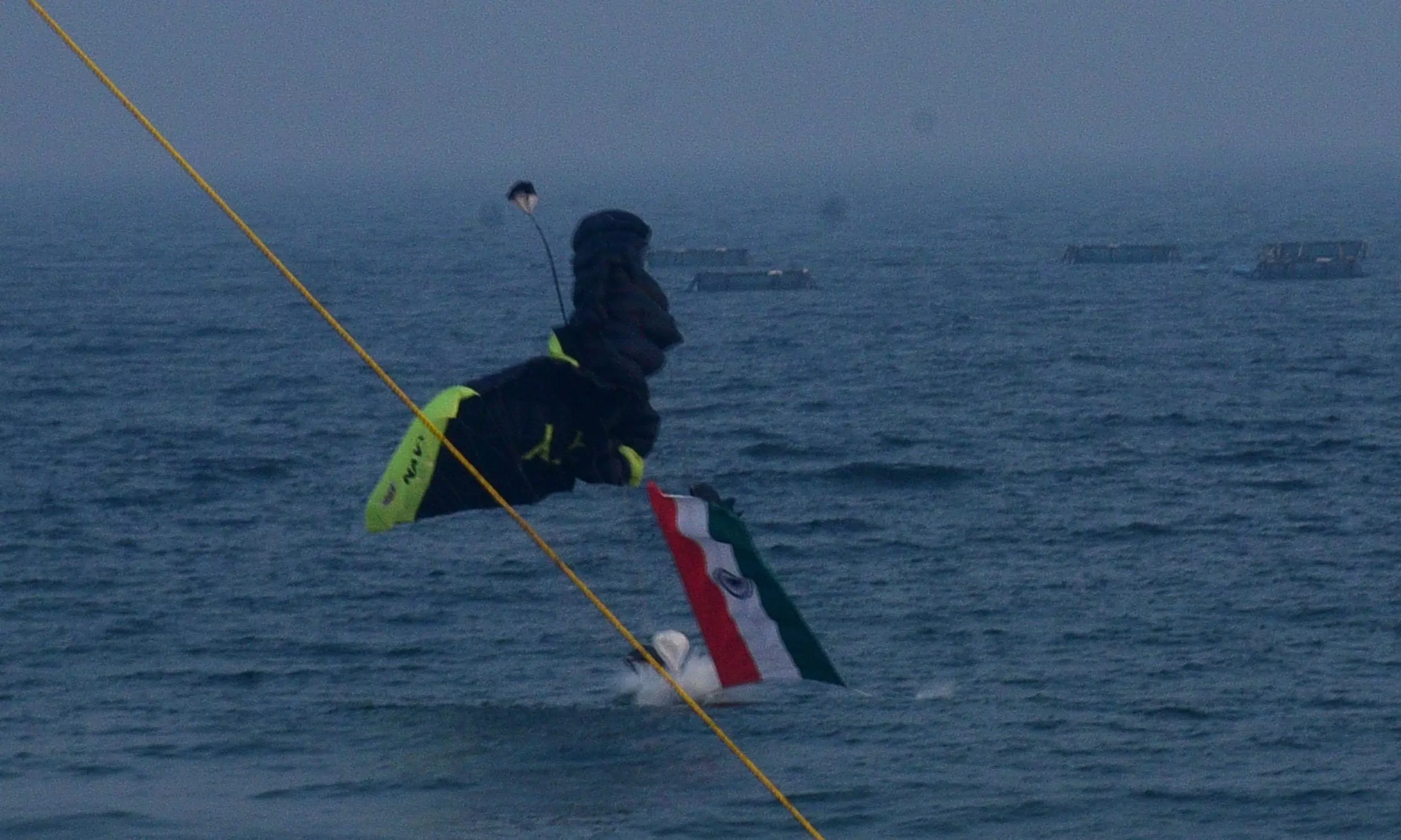 2 Paratroopers Land in Sea after Lines Get Entangled During Rehearsal