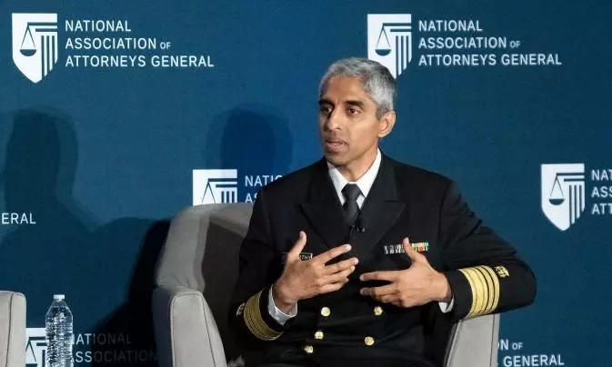 Alcohol should have cancer warning label: US surgeon general