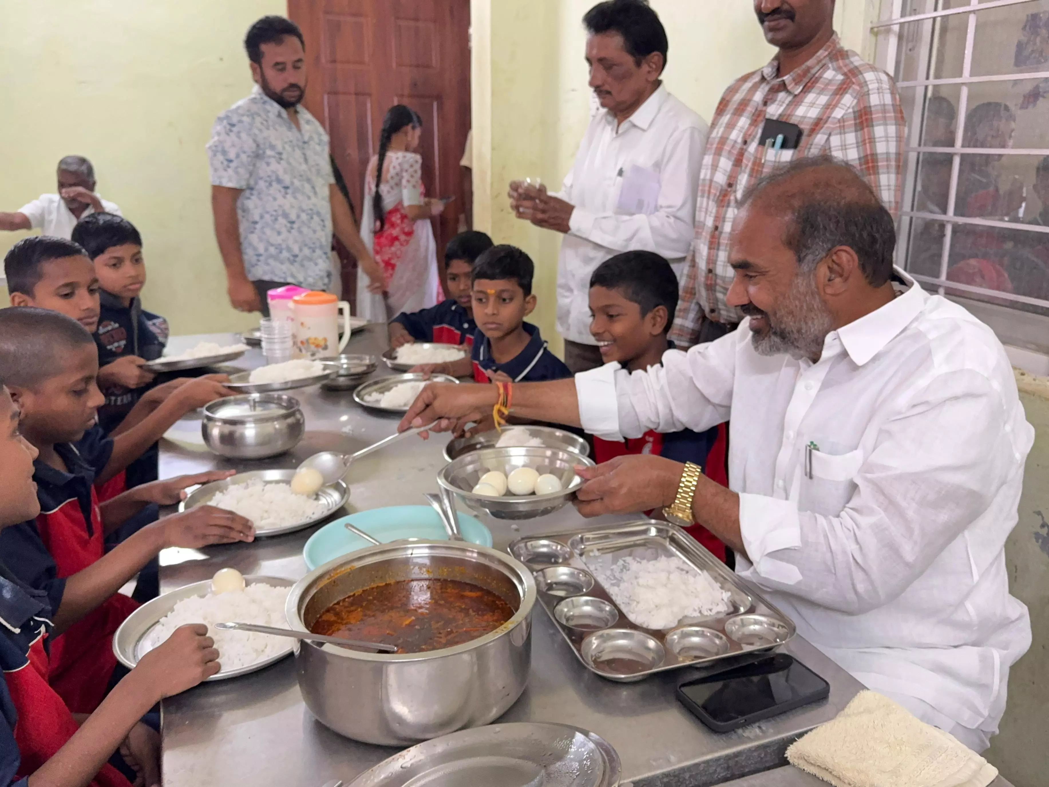 Telangana Launches 'Common Diet' to Boost Nutrition in Gurukuls