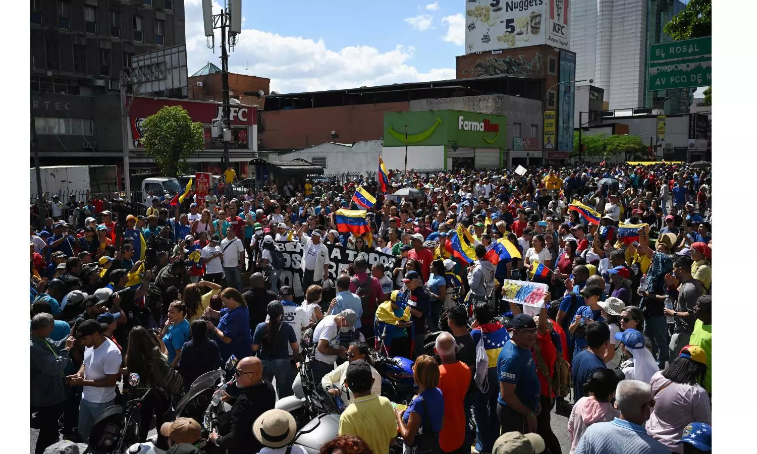 Venezuelan opposition leader Machado faces arrest for joining protests