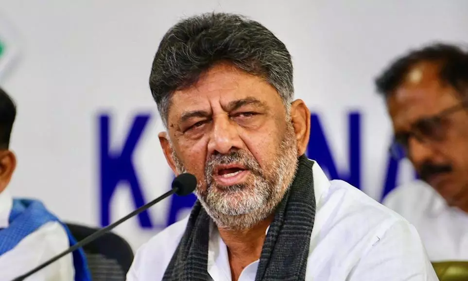 Karnataka: Matter is between Congress and Me, says DK Shivakumar