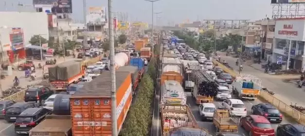 Sankranti Traffic: Chaos as Over 1 Lakh Vehicles Jam NH65