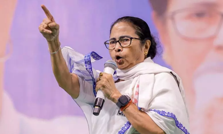 Mamata Suspends 12 Doctors, Orders CID Probe