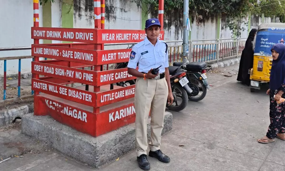 Women Police Assigned Traffic Duty in Karimnagar