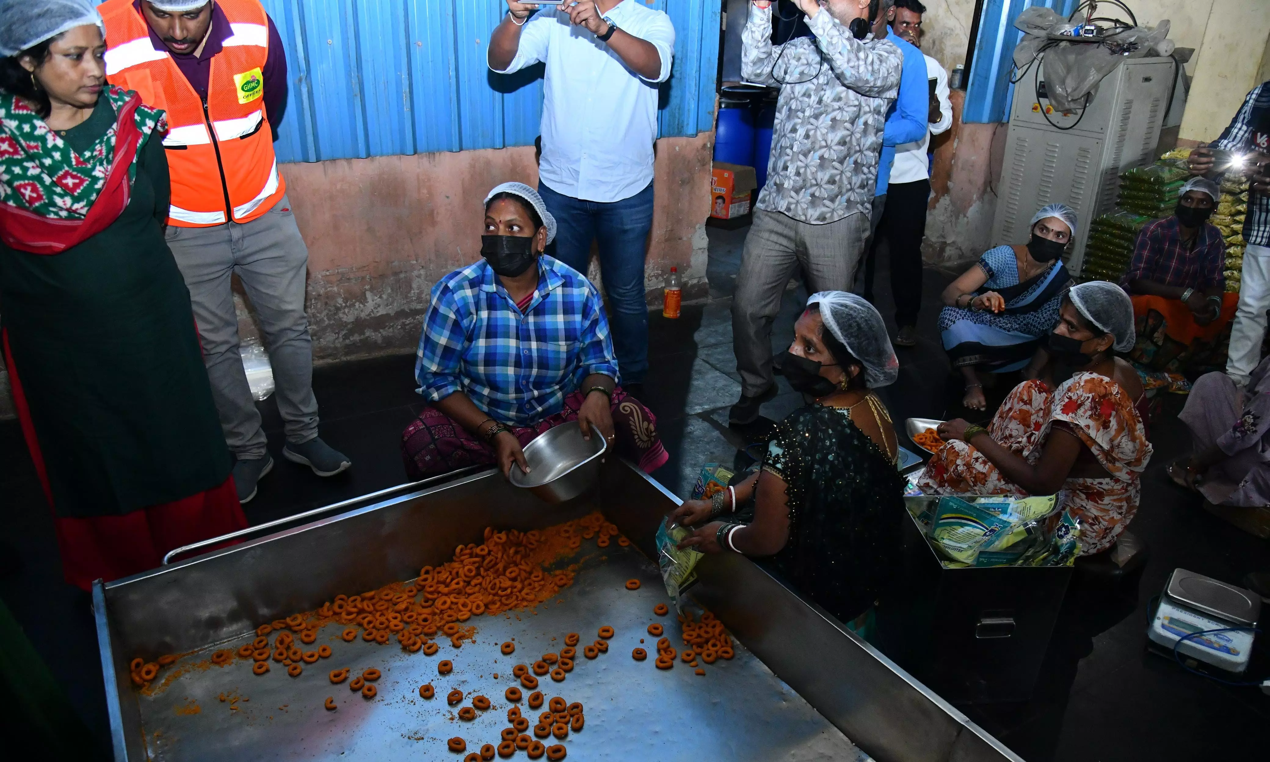 Surprise checks of food outlets find several lapses