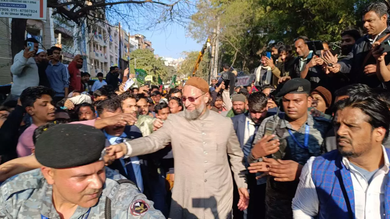 Owaisi launches MIM campaign in Delhi