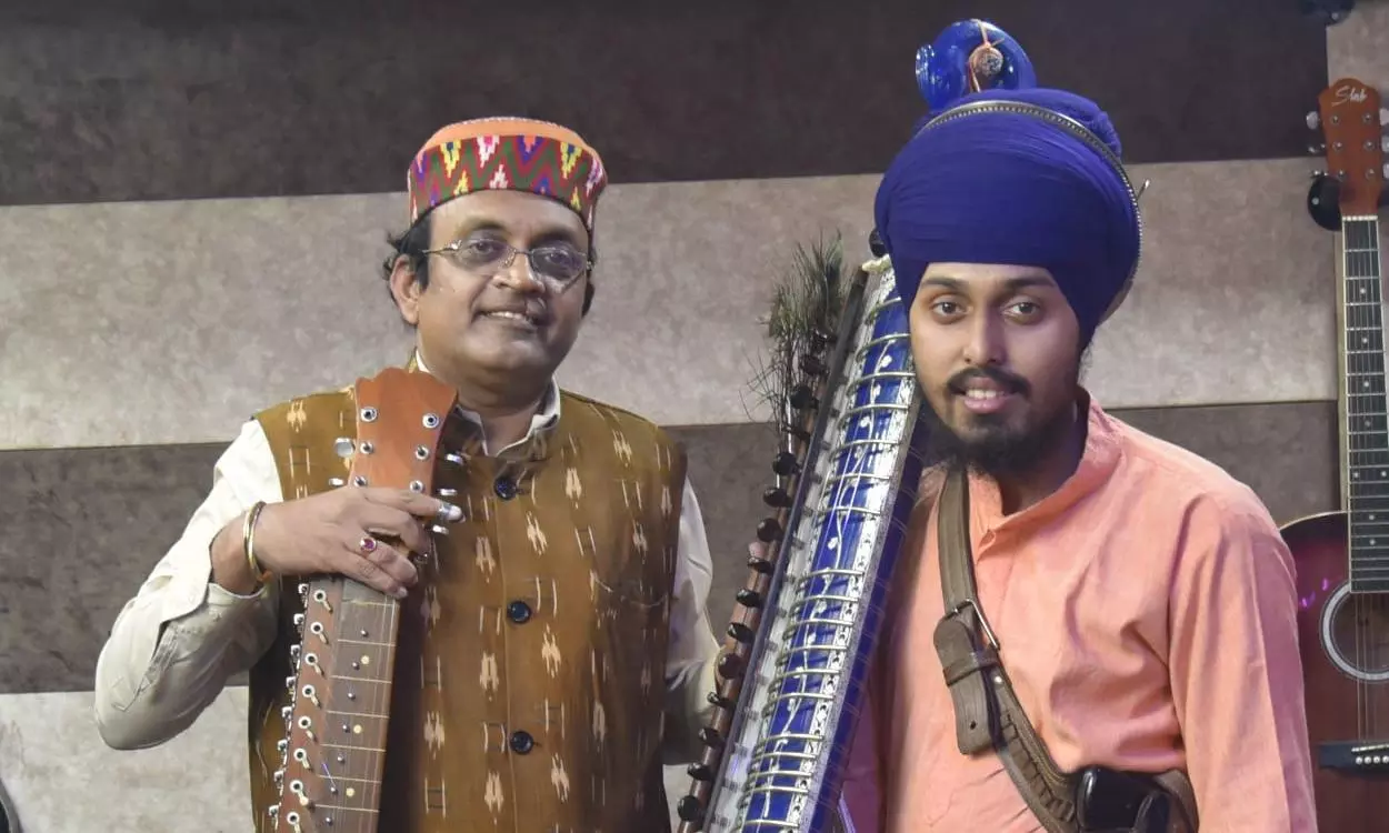 National Anthem Tribute Features Rare Mayur Veena