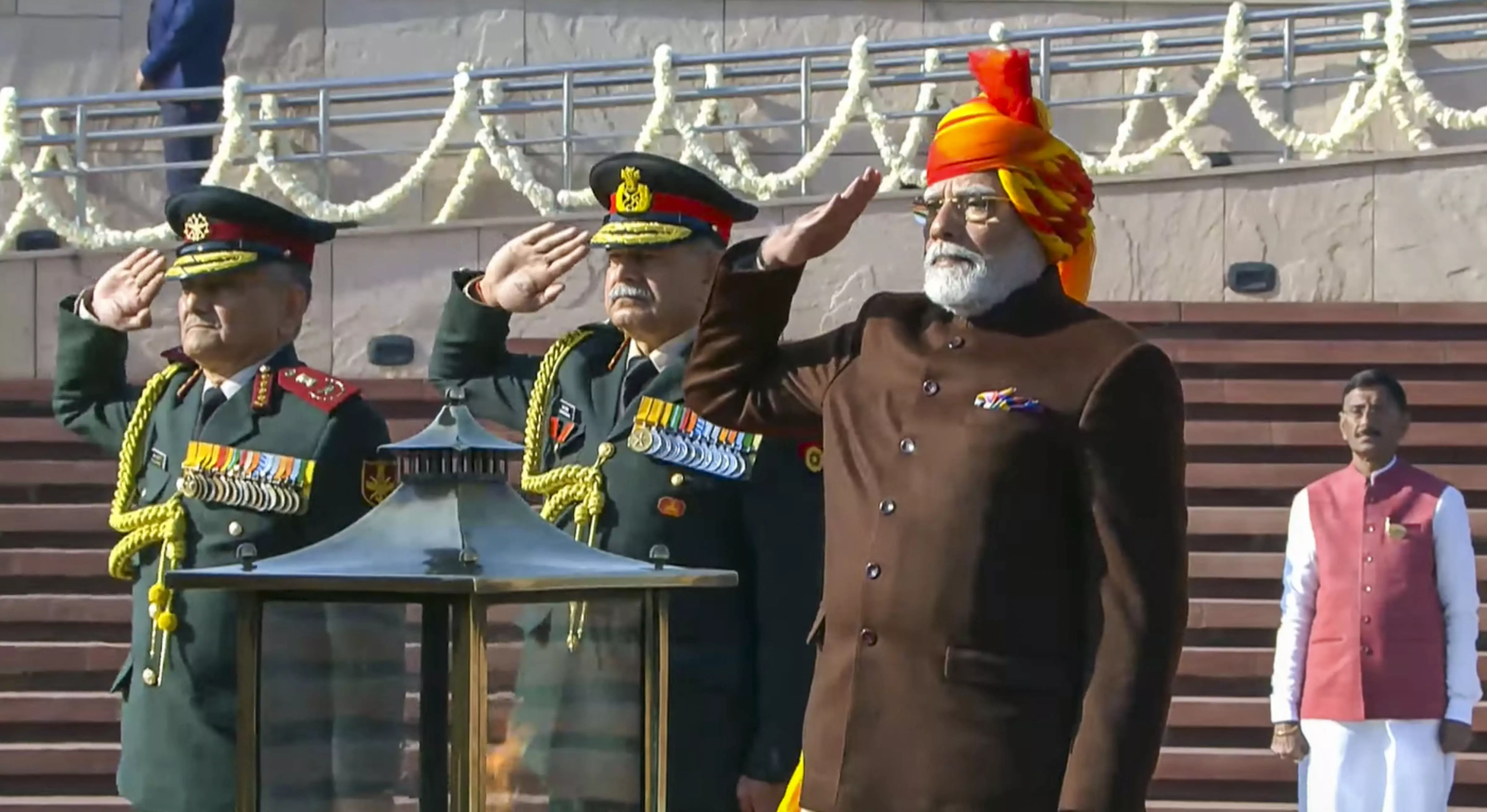 PM Modi dons vibrant multi-coloured turban on R-Day