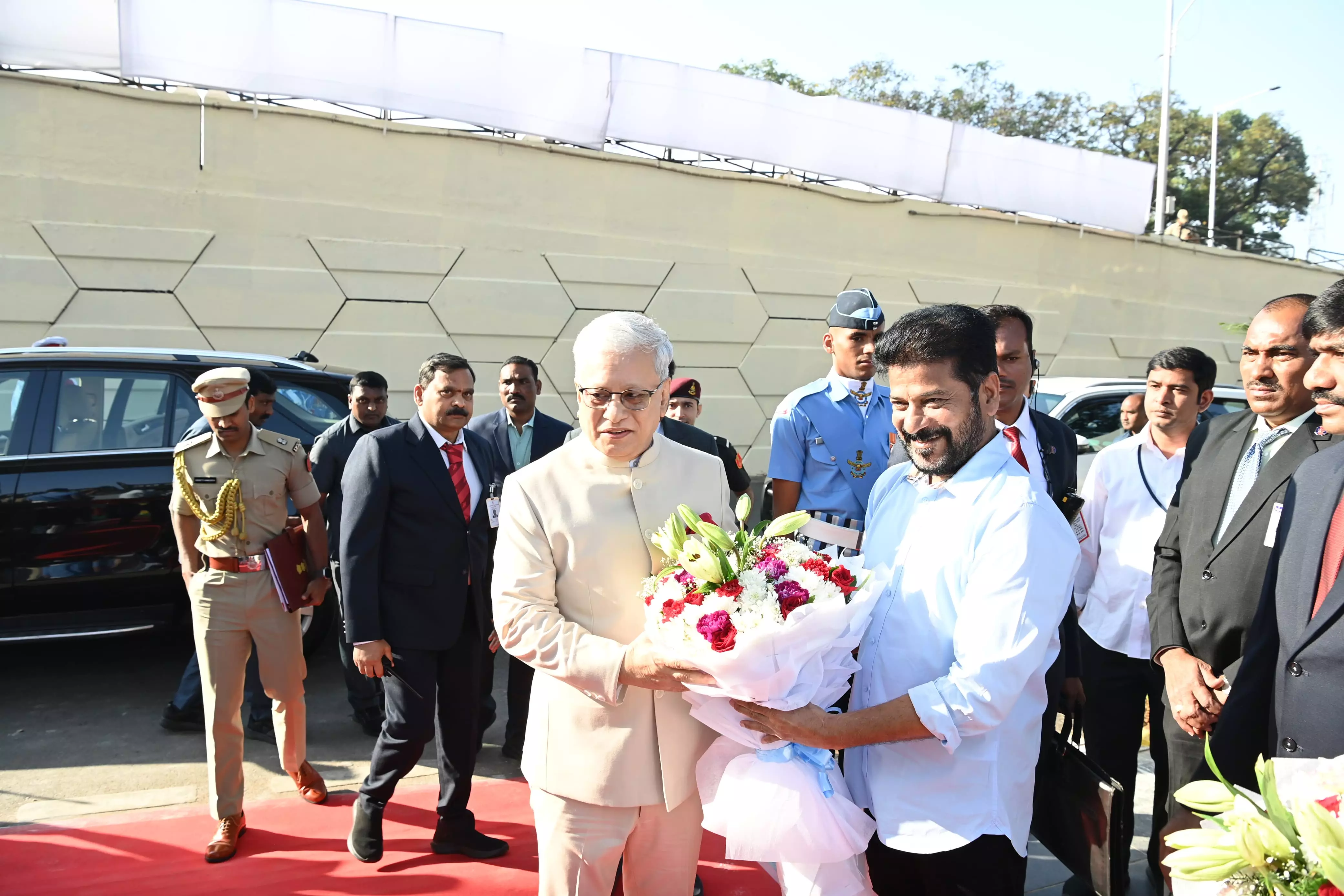 Telangana exemplifies spirit of federalism, says Governor