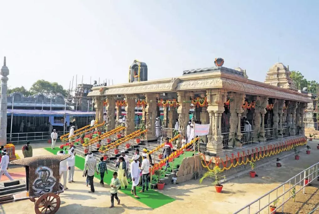 Mesram Clan Performs Mahapuja at Nagoba Temple