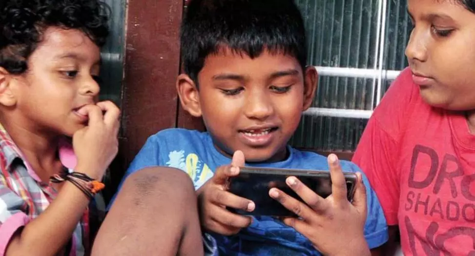 46.9% school children aged 14-16 able to use smartphone in AP: ASER survey