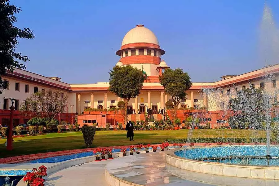 Defection of BRS MLAs: SC to hear case on March 3