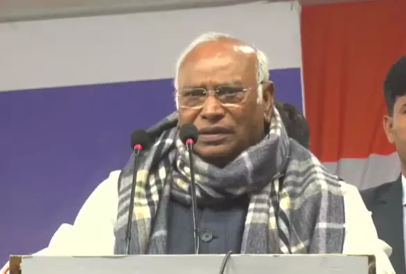 Kharge Accuses Modi of Cheating Maa Ganga Over River Cleaning Efforts