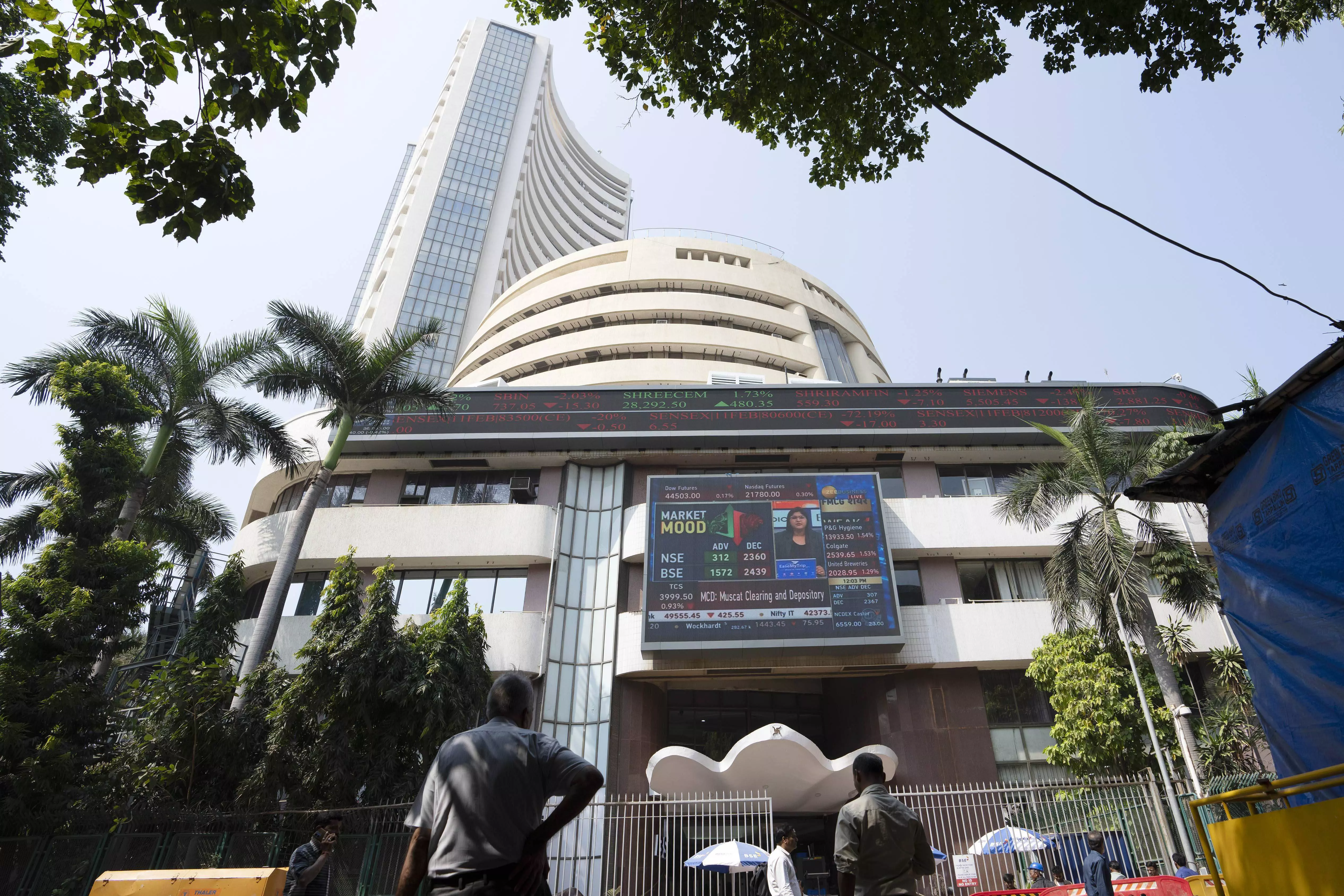 Markets open flat, waiting for outcome of Modi-Trump talks on trade and tariffs