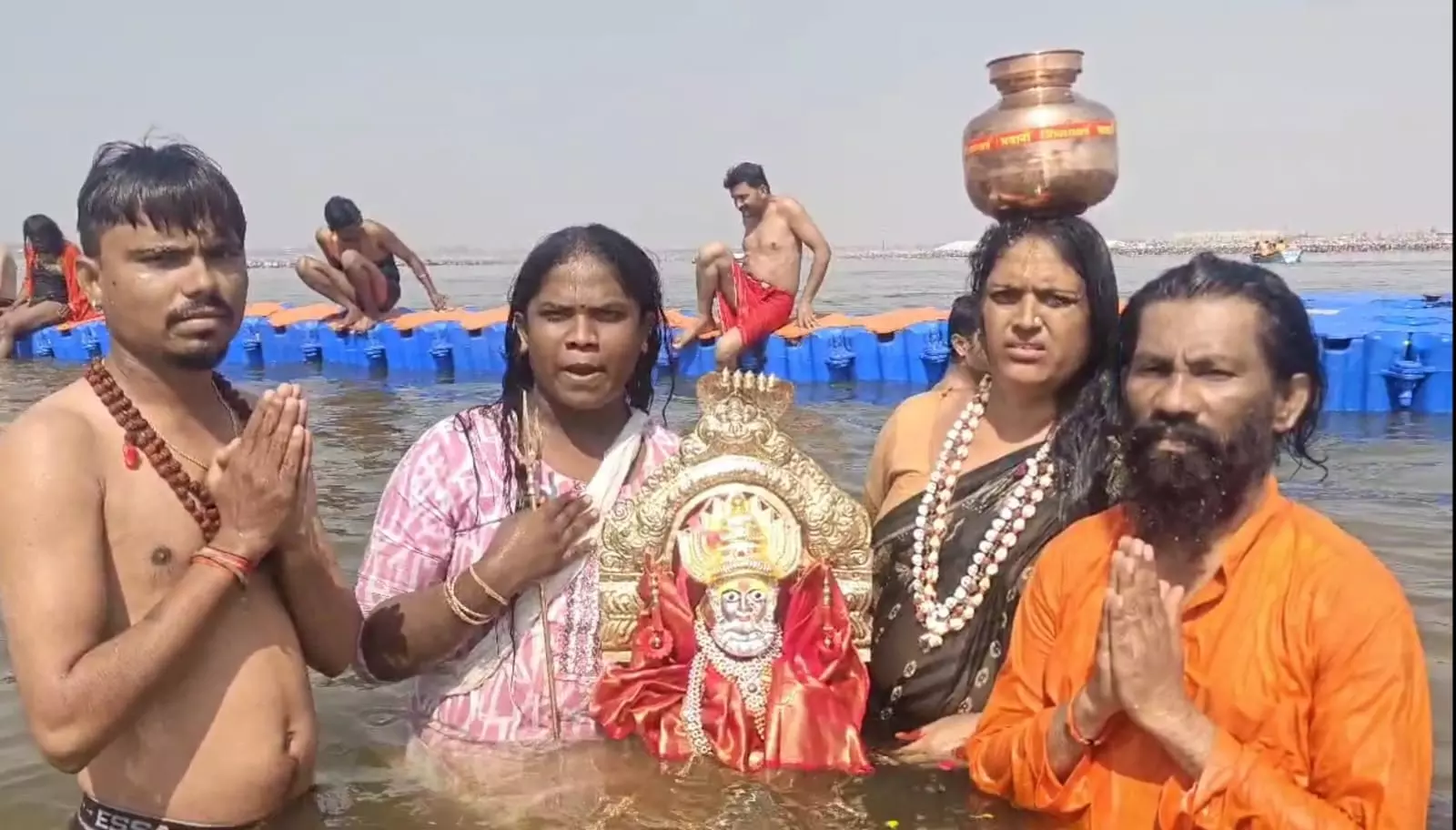 Karnataka: Supporters Pray at Maha Kumbh for Yatnal as CM