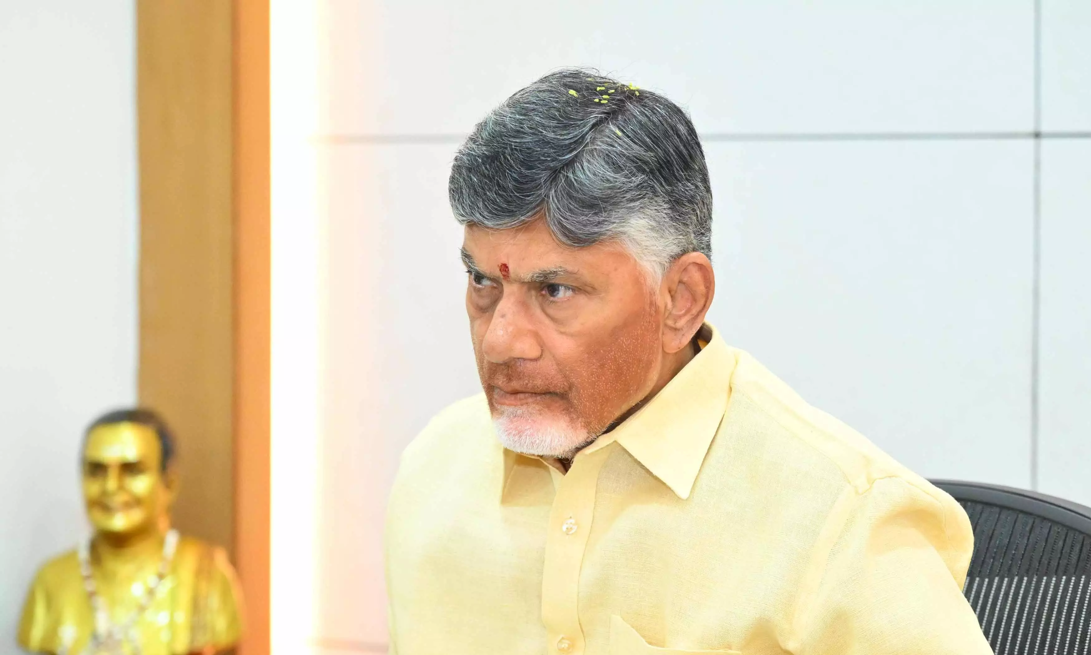 Naidu asks health officials to identify reasons for GBS