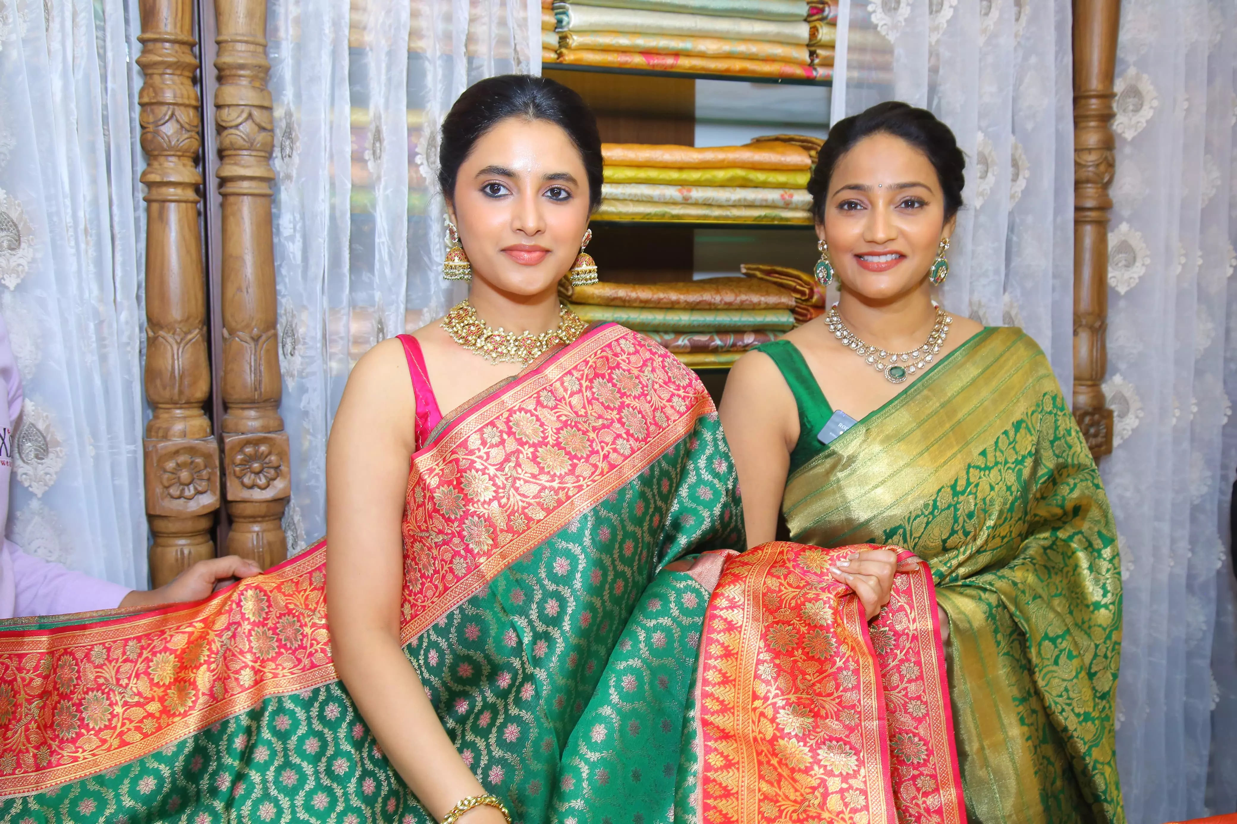 Priyanka Arul Mohan Launches Xiti Weaves’ Grand Pattu Cheera Collection