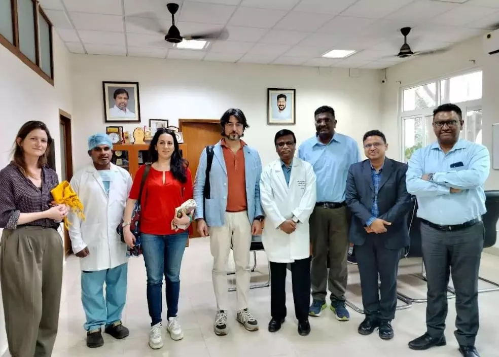 NIMS hosts Sun University team for discussion on complex aortic pathologies