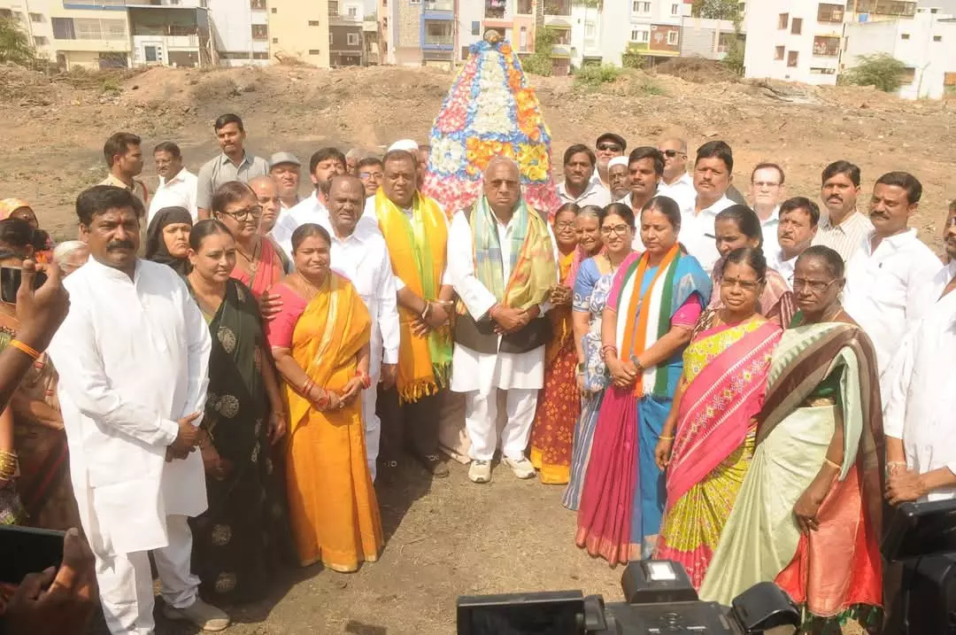 Gangamma Puja Held as Water Surfaces at Amberpet Lake