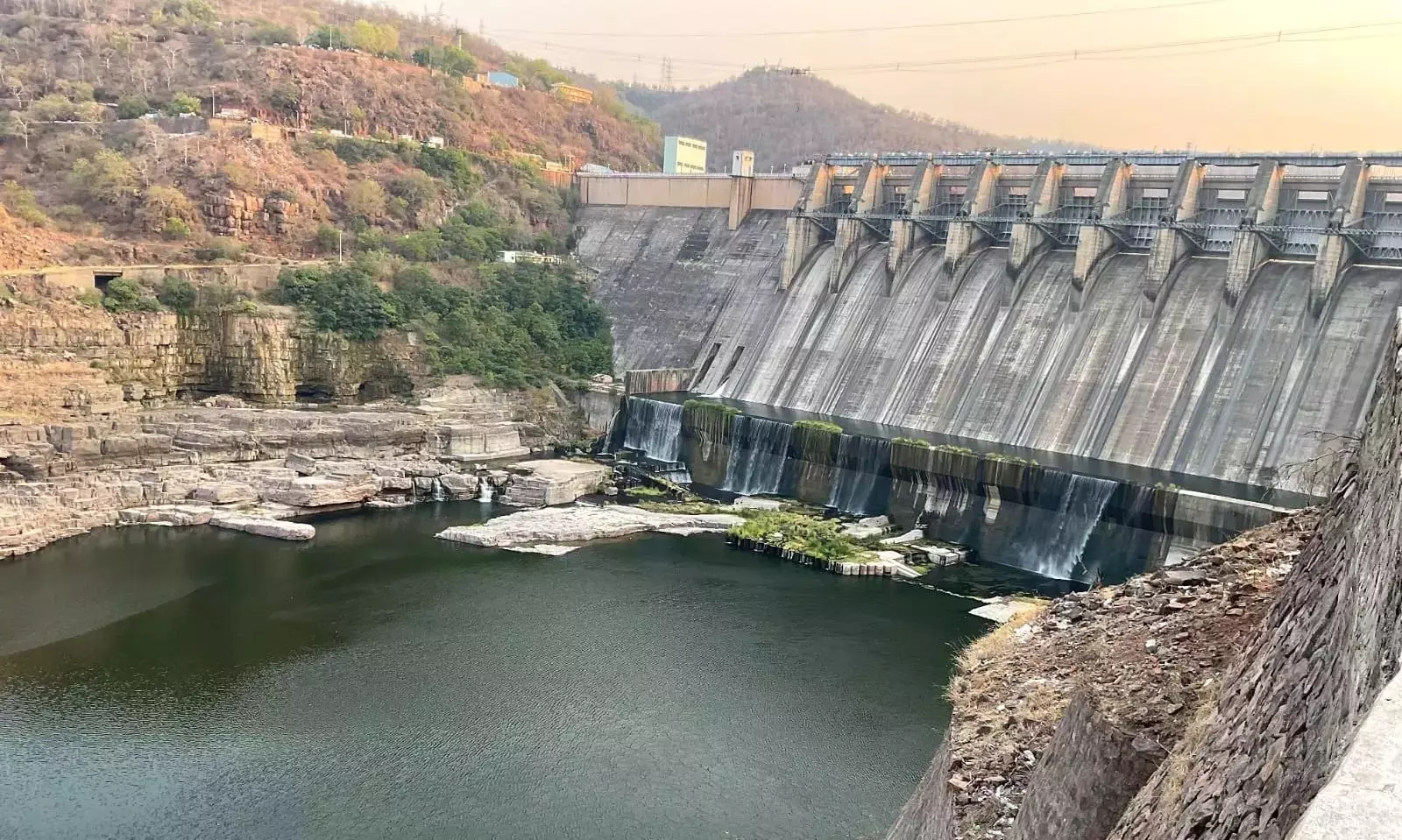 DC Impact: Telangana Govt Seeks Urgent Repairs at Srisailam Dam