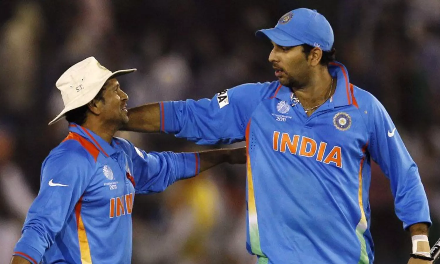 Sachin, Yuvraj reunite after a decade, set to face Sri Lanka