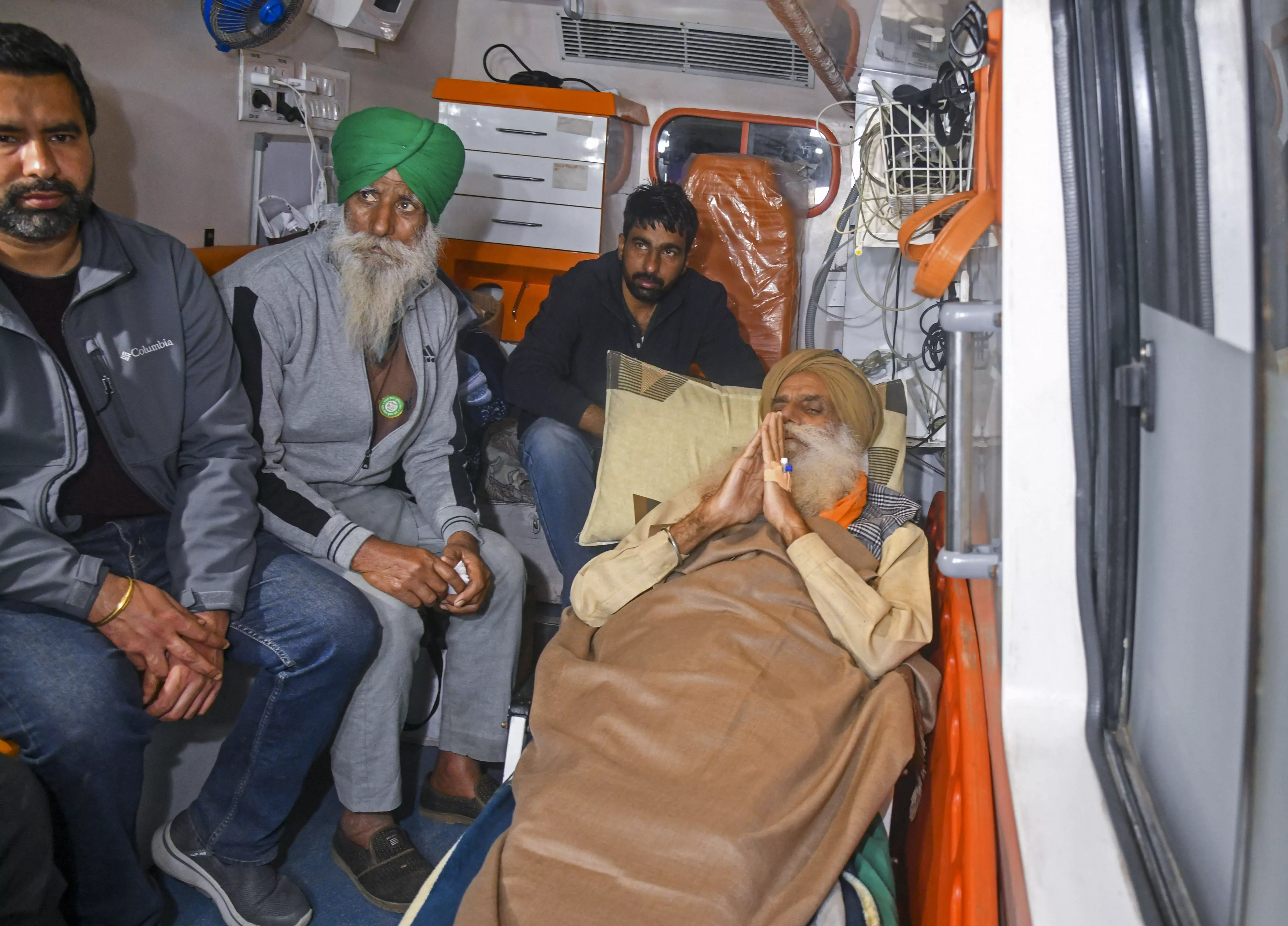 Meeting between protesting farmers, central team in Chandigarh