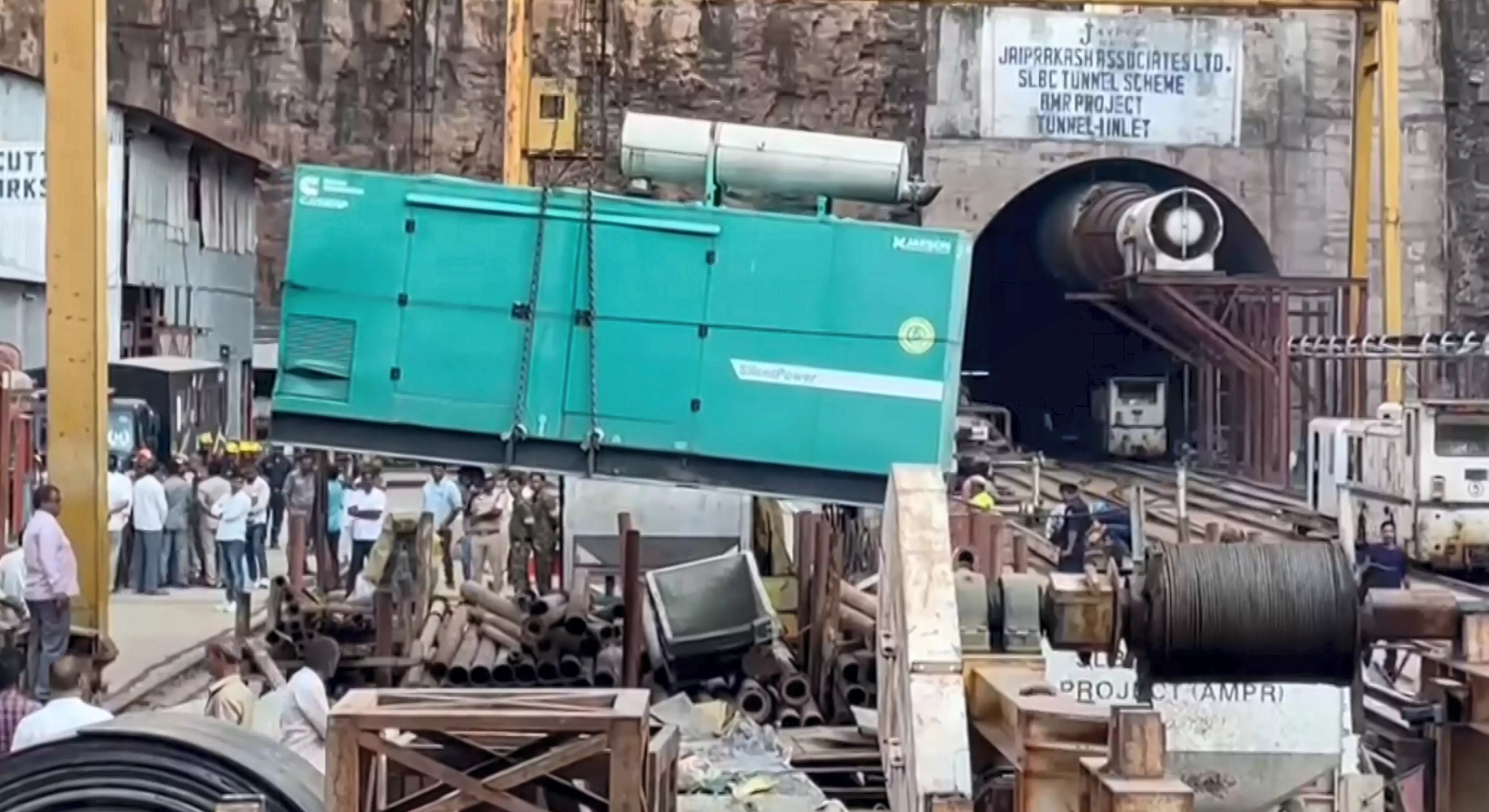 Telangana tunnel collapse: Rescue teams inch closer to trapped workers