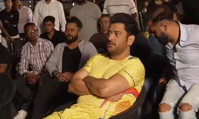 MS Dhoni, Sunny Deol watch Ind-Pak match; video viral