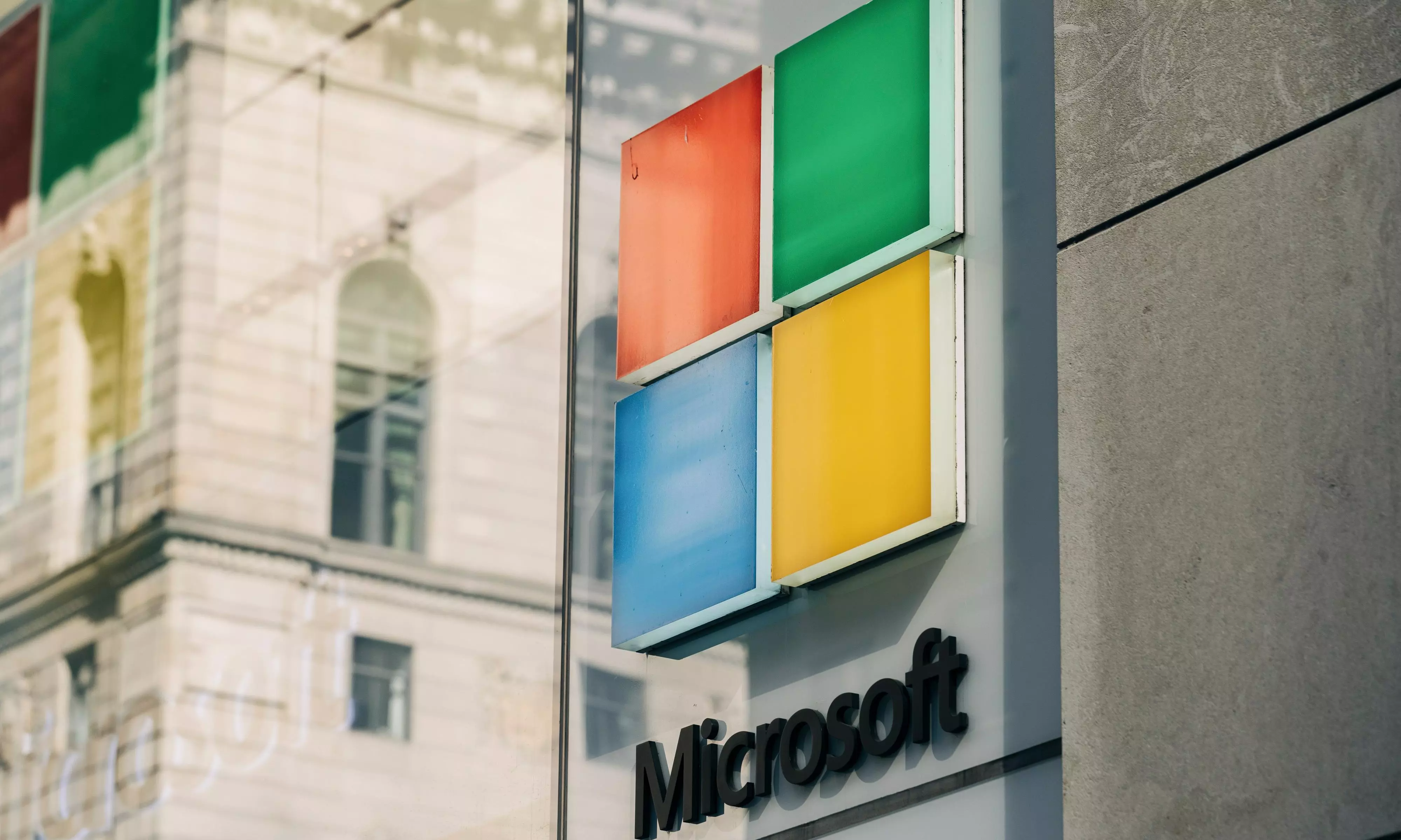 Microsoft shelves AI data-center deals in sign of potential oversupply, says analyst