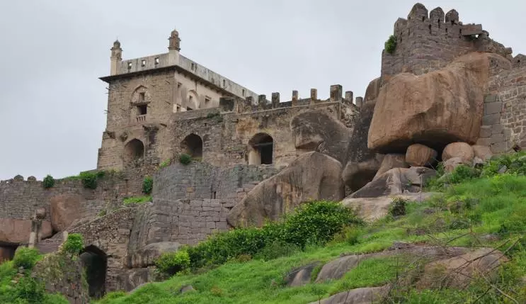 Golconda, Charminar in top 10 most visited monuments in India