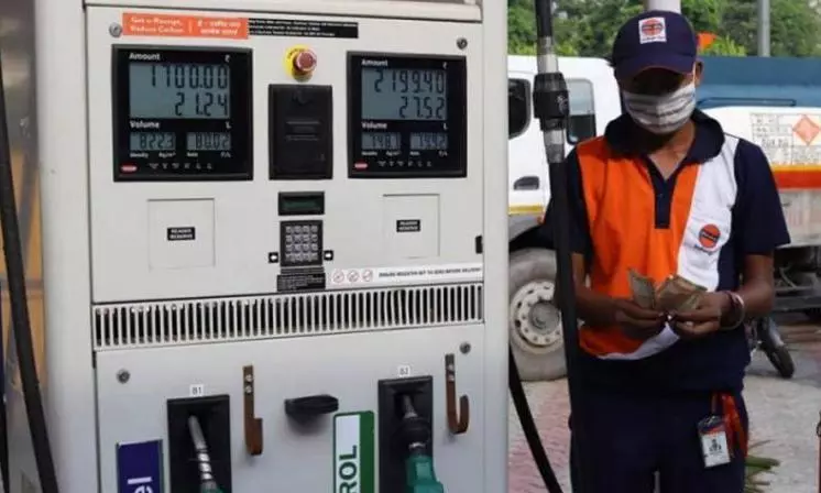 Police crackdown on petrol bunks to check irregularities