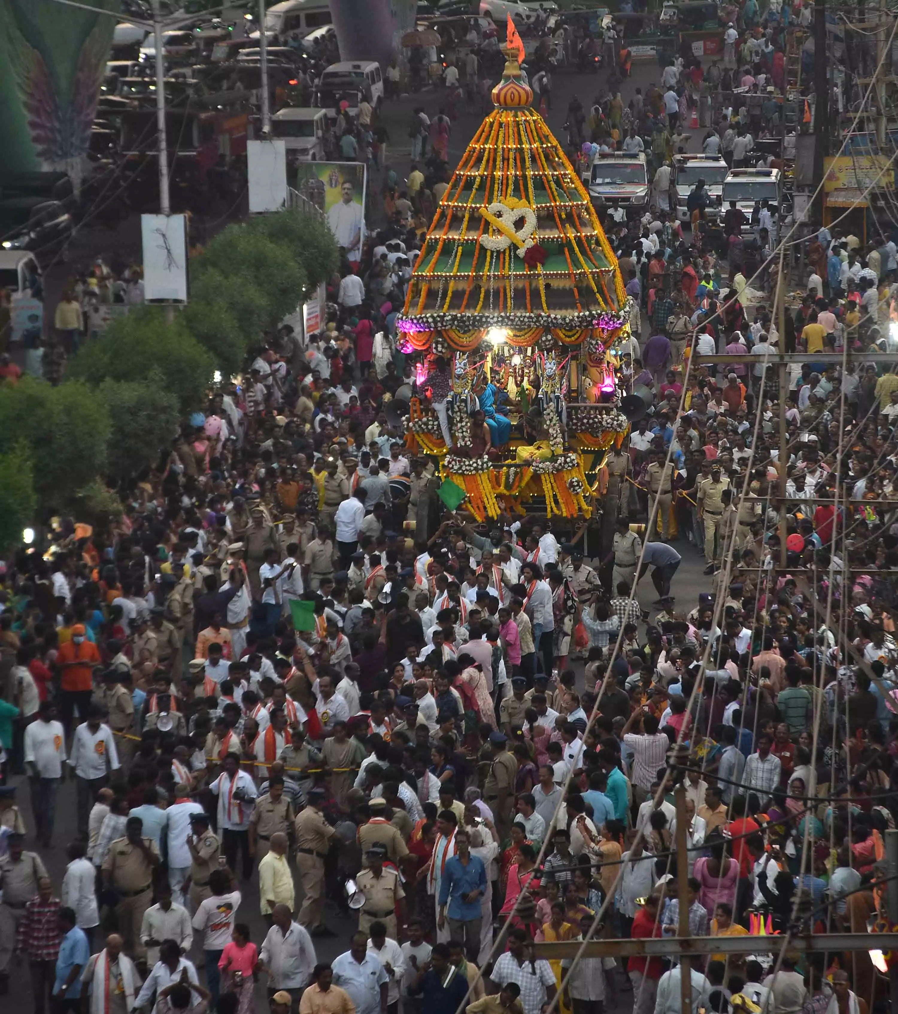 Gaiety, devotion mark Rathotsavam in Vijayawada