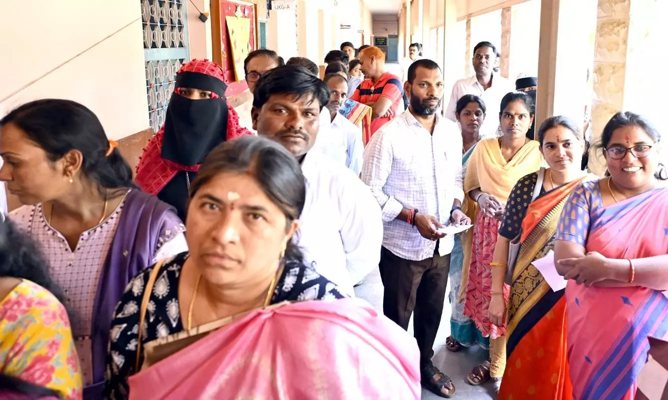 Over 70% Graduates, 90% Teachers cast vote in MLC polls