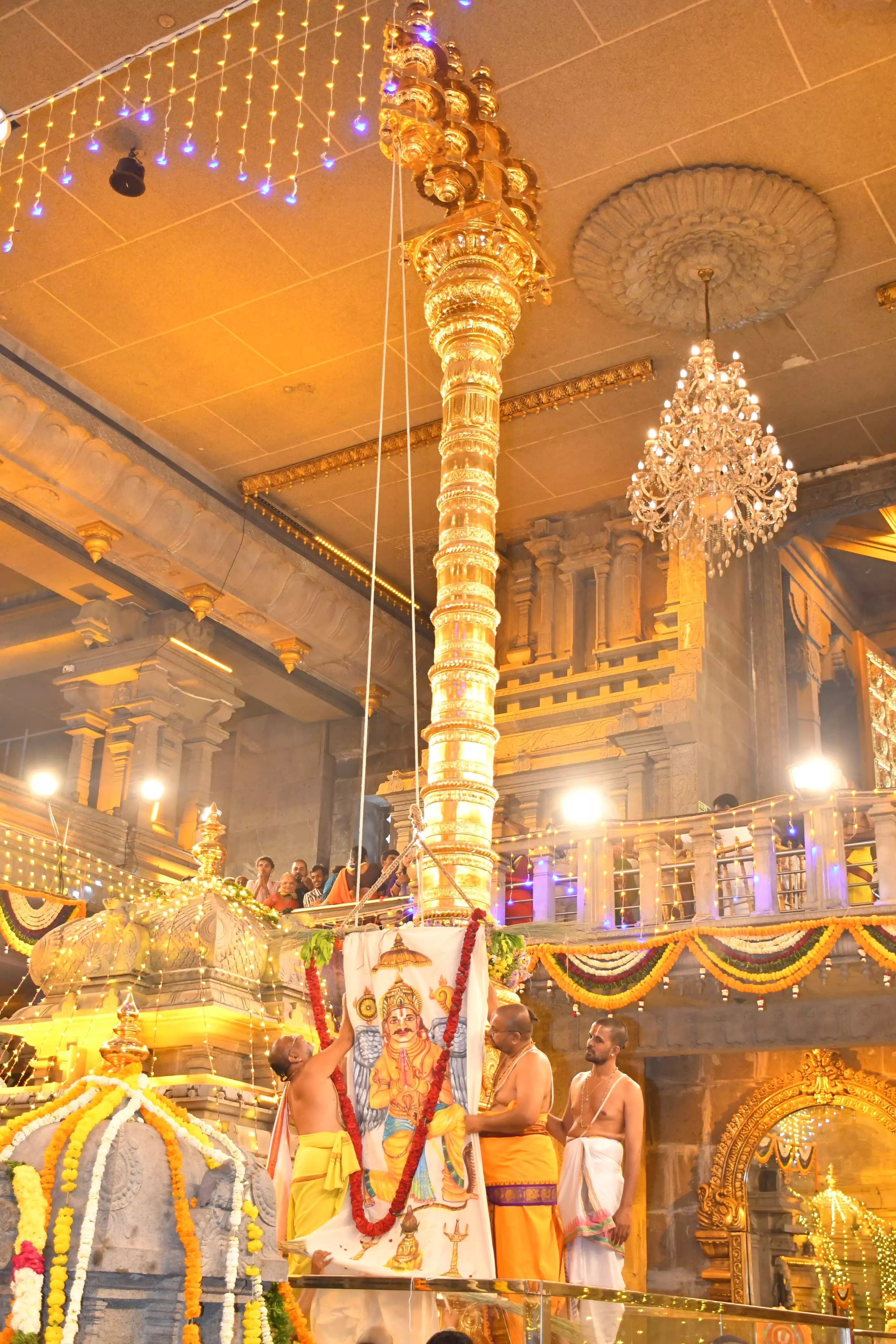 Dwajarohanam performed at Yadagirigutta temple