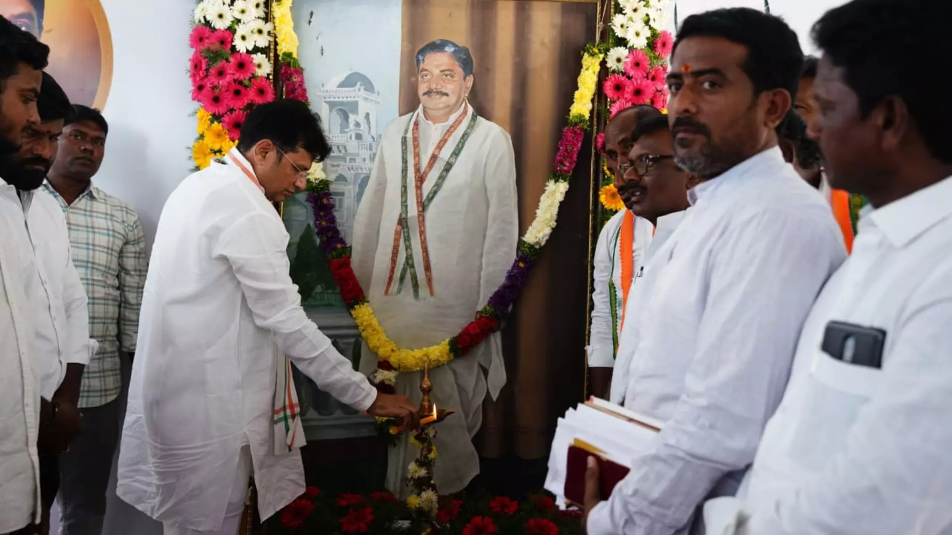 Telangana IT minister recalls dad’s selfless service