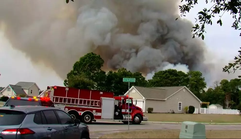 Wildfires Rage Across Carolinas, Evacuations Ordered Amid Dry Conditions