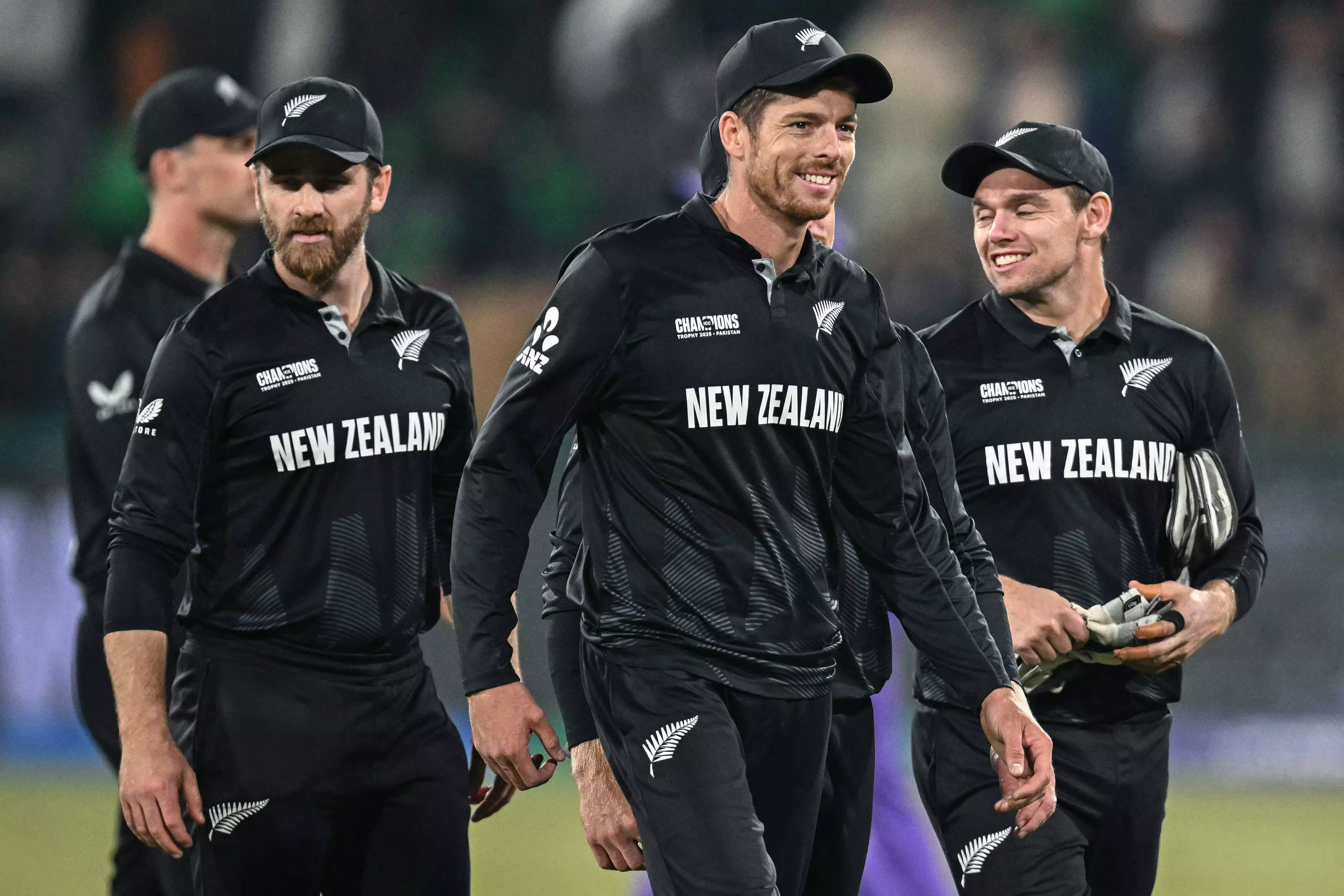 New Zealand sets up Champions Trophy final against India with big win over South Africa